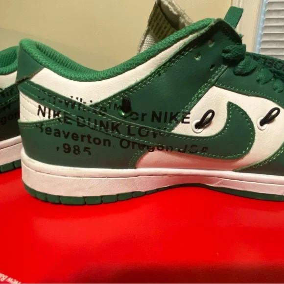 Nike Oregon University Off-White X Dunk Low Pine Green size 10-US - Picture 2 of 10